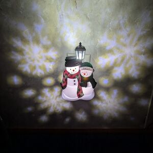 Festive Snowman Holiday Light Decoration